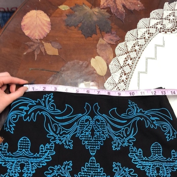 Etcetera Black Teal Embroidered A-Line Midi Skirt Size 2 - Picture 6 of 7